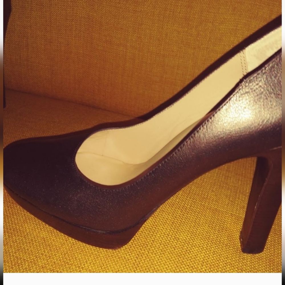 NWOT Michael Kors Raceway Platform sz 10